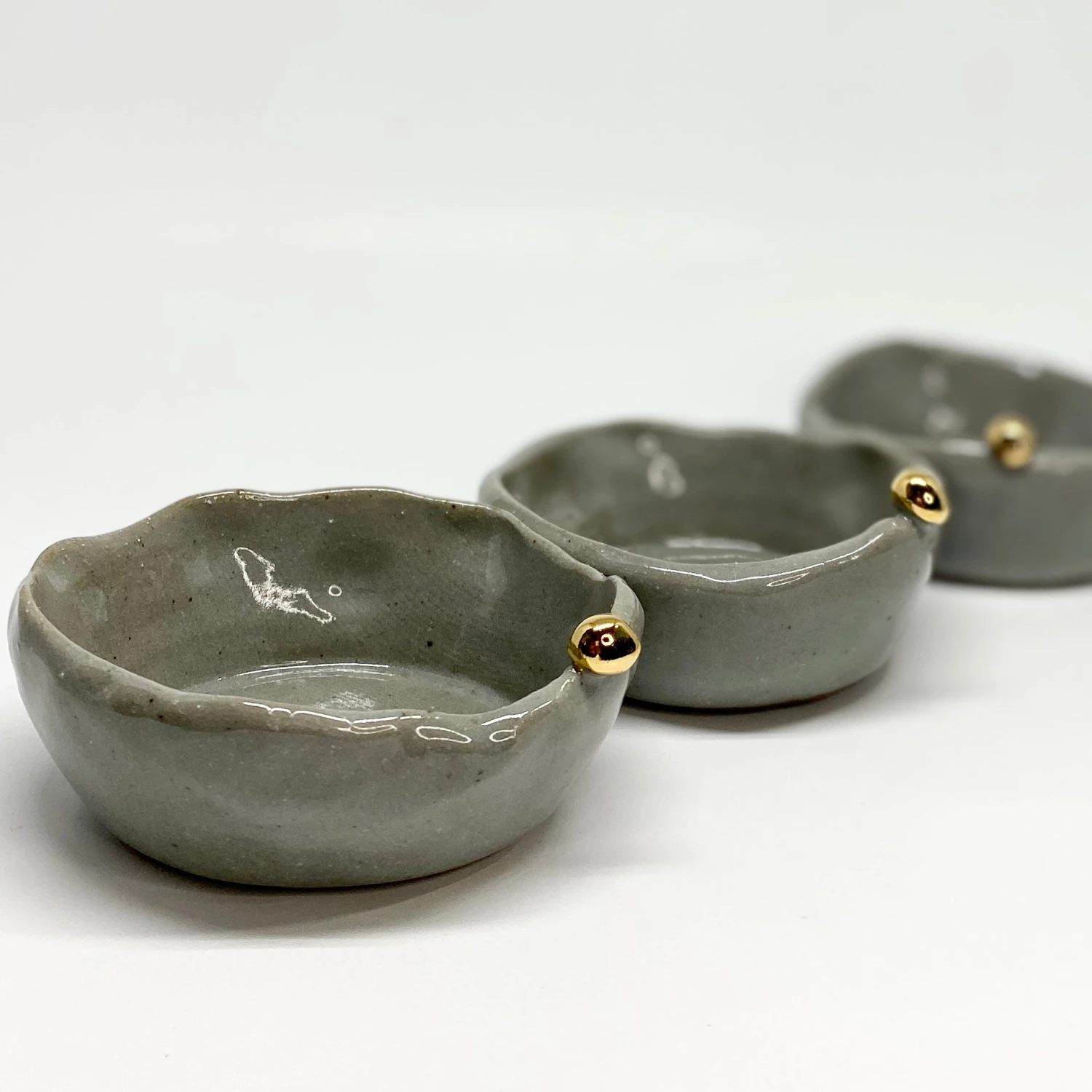 Bridget Bodenham - Salt Pot Grey And Gold Pearl Gifts 3 Bridget Bodenham - Salt Pot Grey And Gold Pearl Gifts