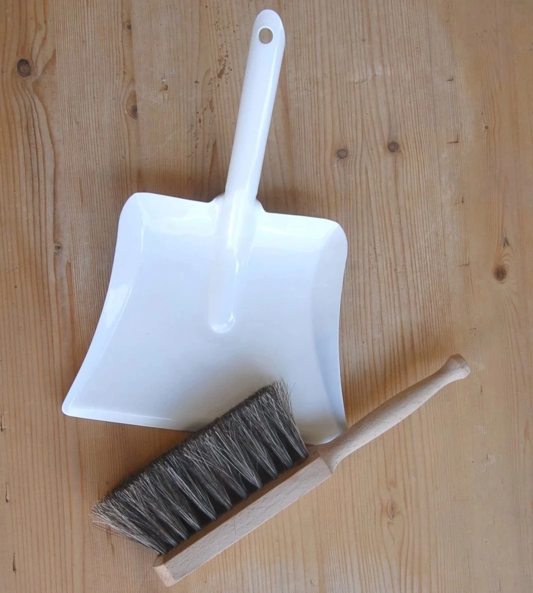 Scout House Kids Dustpan Set 3 Scout House Kids Dustpan Set